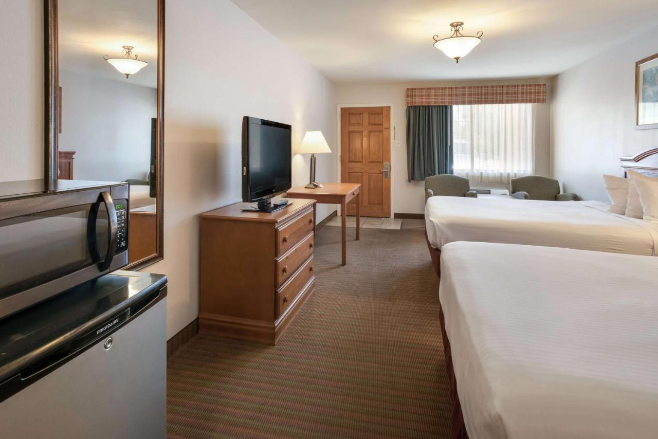 ชัวร์สเตย์ โฮเต็ล บาย เบสต์ เวสเทิร์น ลีส์วิลล์ Hotel Leesville ภายนอก รูปภาพ